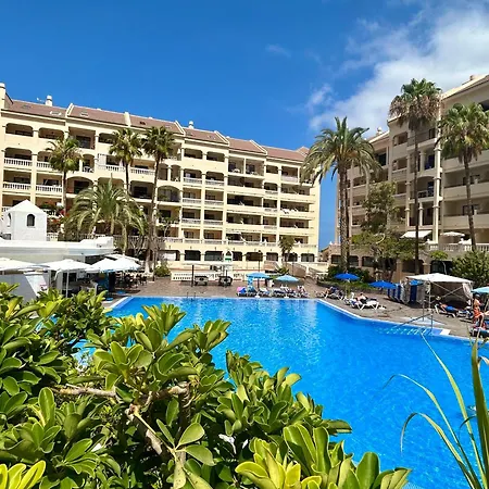 Beautiful Sea View In Castle Harbour C002 Apartment